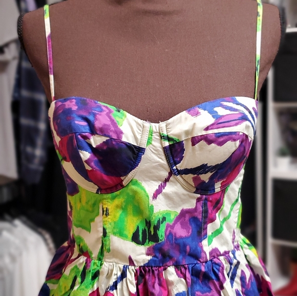 Floral dress - Picture 3 of 5